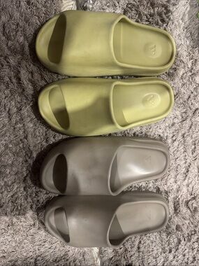 2 for 1 Yeezy Chunky Foam Slide Sandals in Yellow and brown
